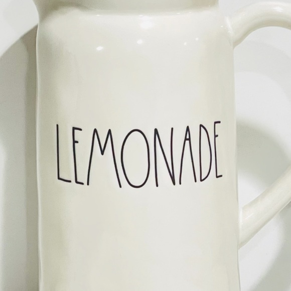 RAE DUNN LEMONADE 🍋 PITCHER - Picture 7 of 8